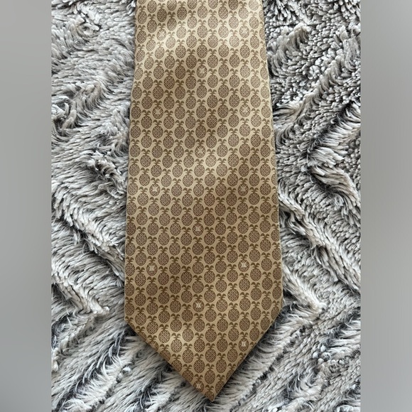 🍍Fendi Silk Pineapple Tie - Picture 3 of 6